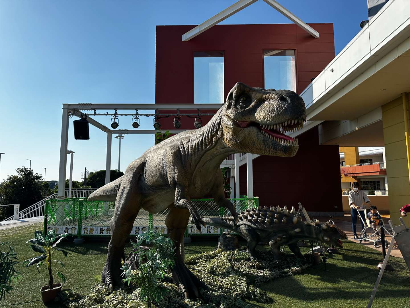 ららぽーと磐田に恐竜来てるよ🦖